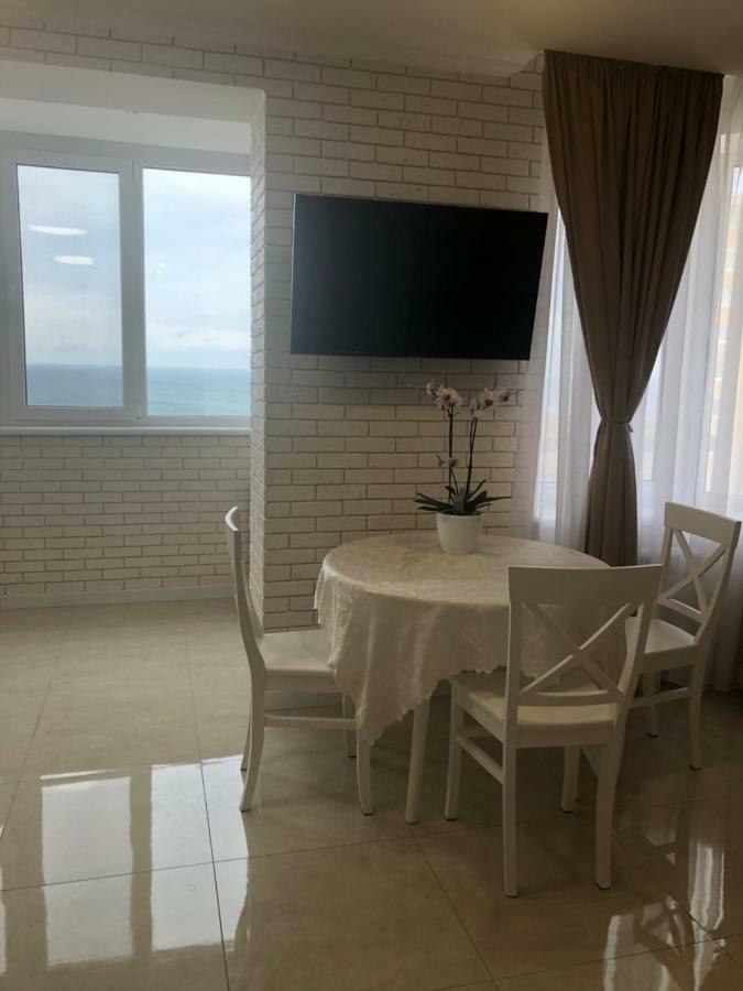New Appartment In Yuzhny Южне Екстер'єр фото