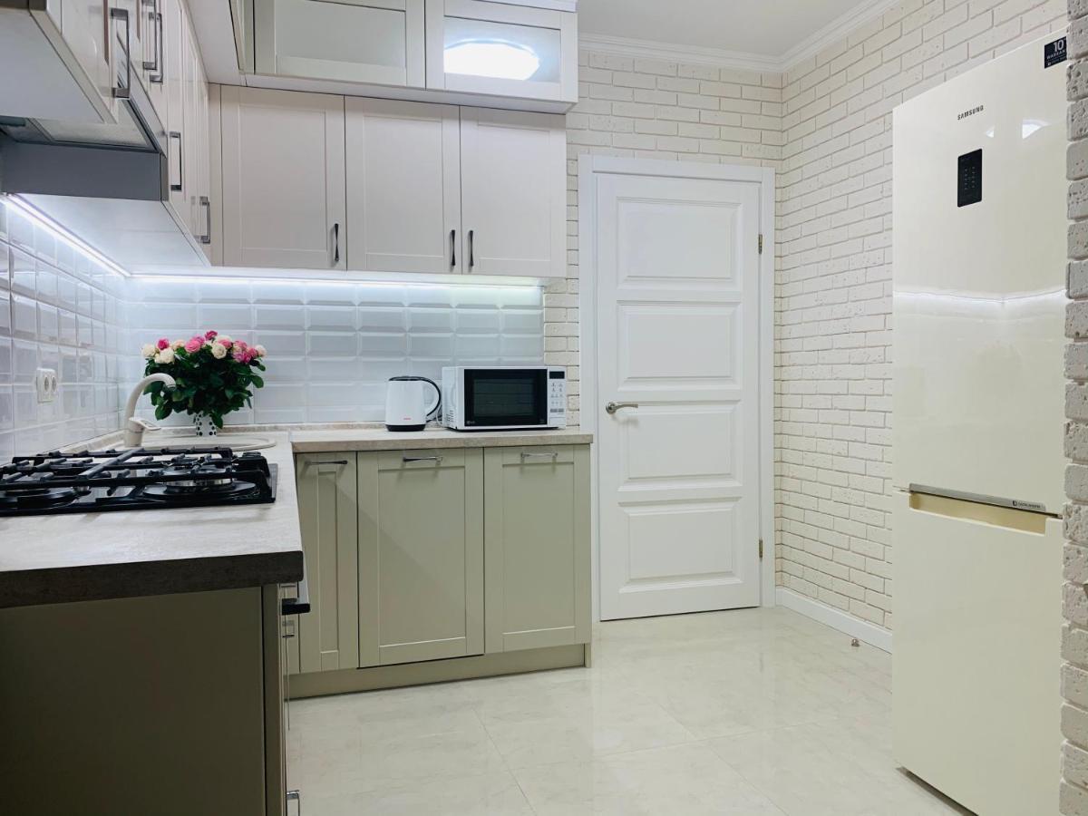 New Appartment In Yuzhny Южне Екстер'єр фото